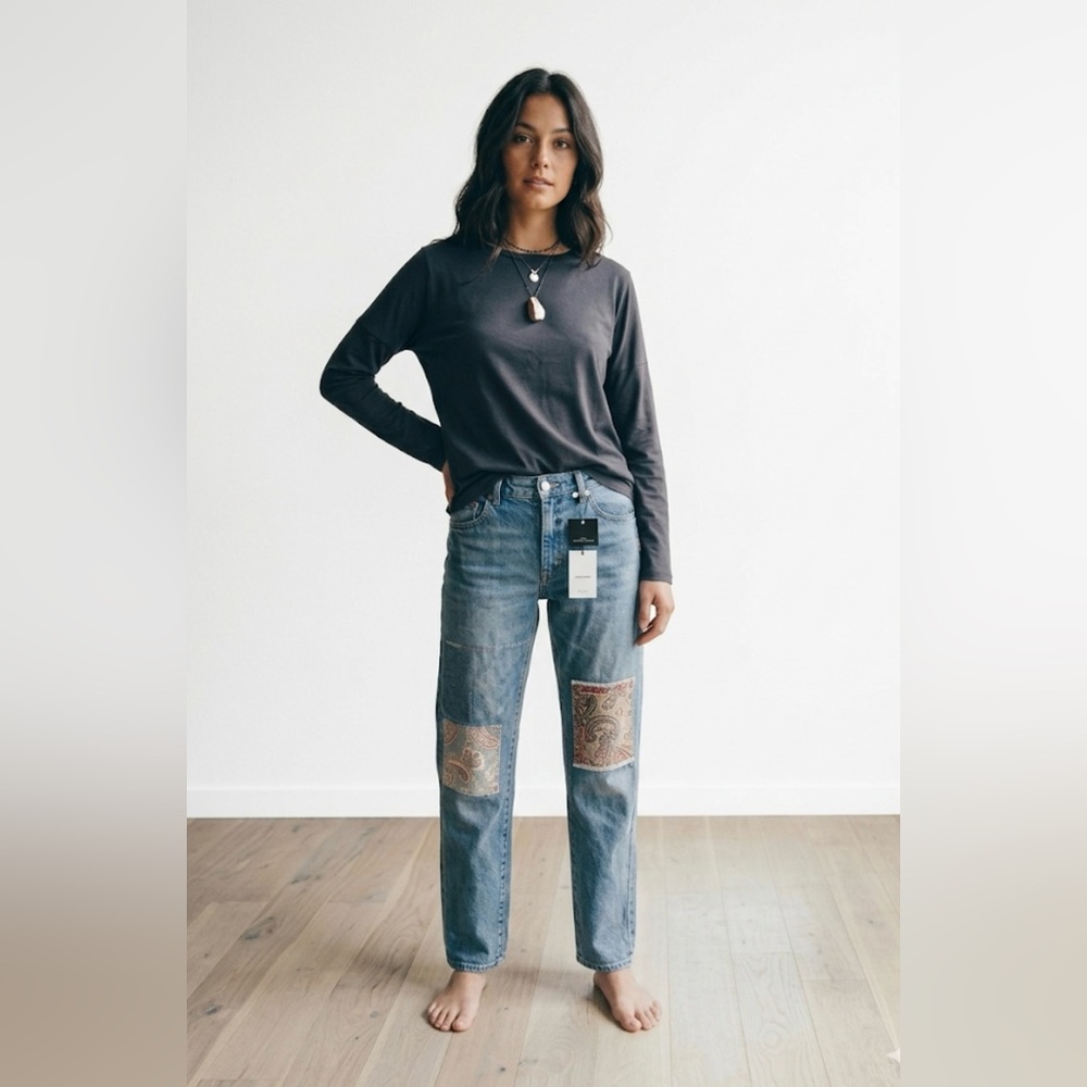 All in Motion Back Cut-Out Long Sleeve Top | Black NWT